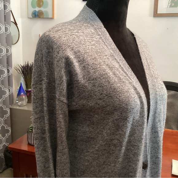 Gap Knee Length Cardigan in Heather Gray - Picture 4 of 9